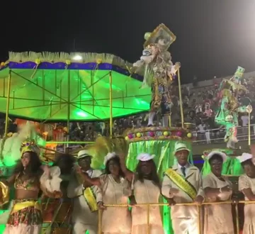 Parada podczas karnawału w Rio 