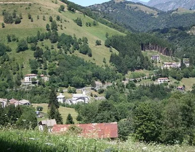 Miniatura: Taka mała gmina, a tak wiele awantur