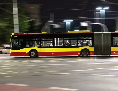 Miniatura: Autobus jak smartfon, ulica jak ładowarka....