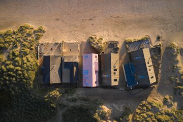 R&oacute;żowy domek na&nbsp;plaży, projekt RX Architects