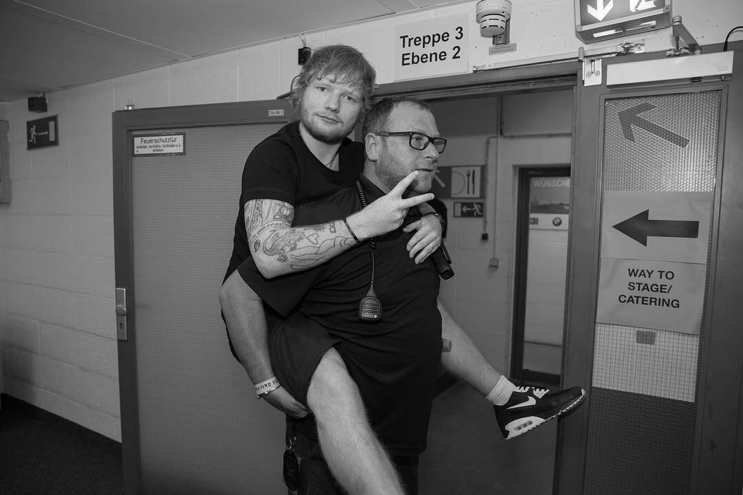 Ed Sheeran i jego ochroniarz 