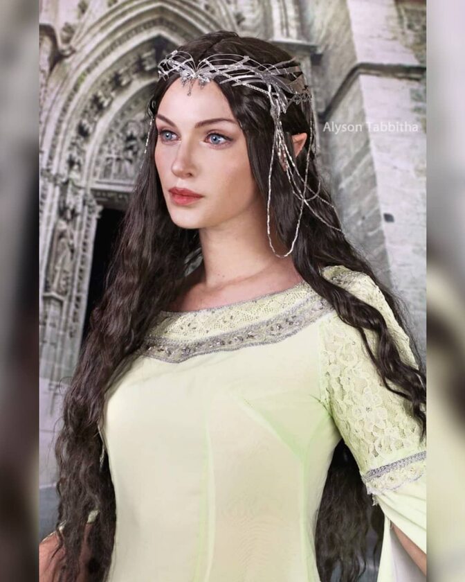 Alyson Tabbitha jako Wonder Woman - galeria zdjęć