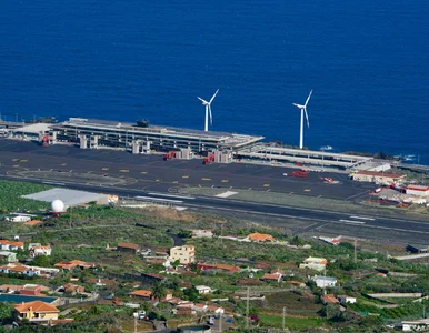 Miniatura: Paraliż w turystycznym raju. Strajki na 14...