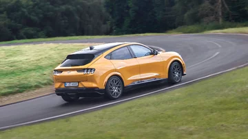 Ford-Mustang-Mach-E-GT 