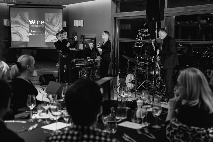 Muzyka na&nbsp;żywo