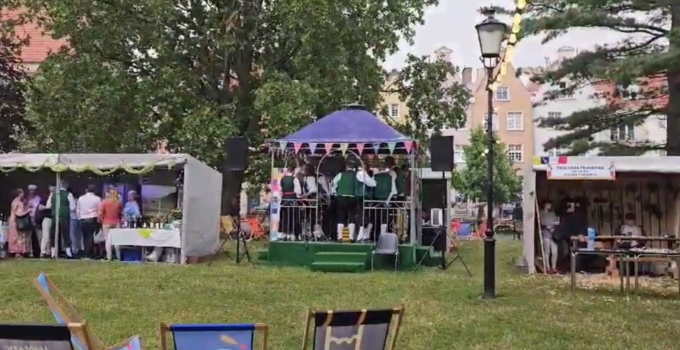 Niemcy odśpiewali pieśń, która była popularna w Wehrmachcie