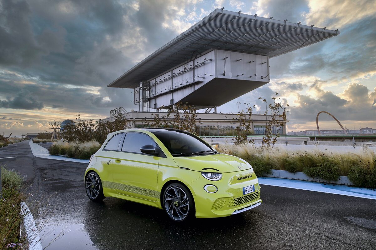 Nowy Abarth 500e 