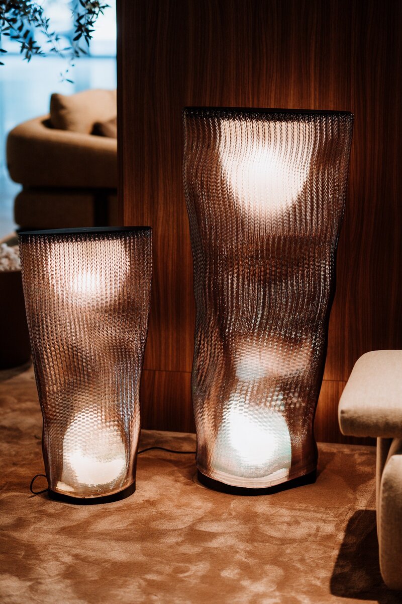 olta x Maciej Karpiak &ndash; lampy AVA i&nbsp;meble marki podczas Salone del Mobile w&nbsp;Mediolanie