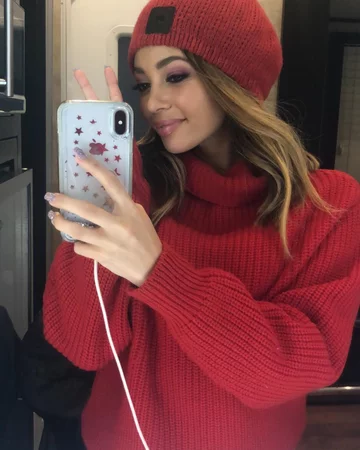 Vanessa Morgan 