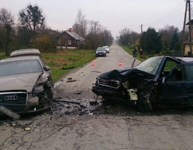 Miniatura: Spowodowali wypadek, pobili kierowcę i...