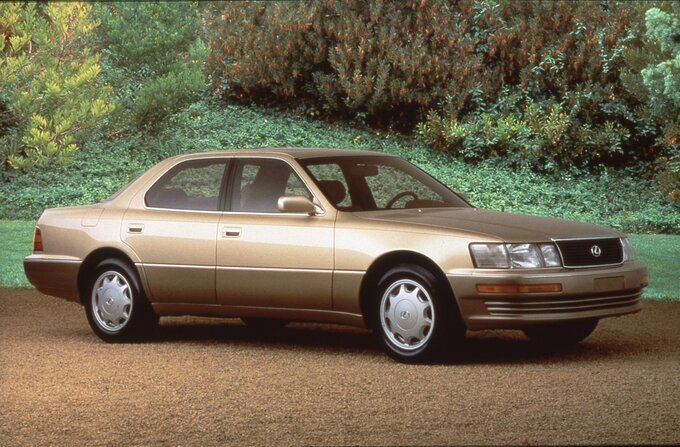 Lexus LS