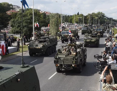 Miniatura: „Defilada pod napięciem”. Rząd ma uderzyć...