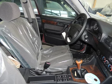 25-letnie BMW z bułgarskiego magazynu. Nigdy nie wyjechały na drogi 