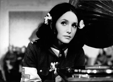 Kadr z filmu „Rzeczpospolita babska” 1969. Kadr z filmu „Rzeczpospolita babska” w reżyserii Hieronima Przybyła, n/z Elżbieta Starostecka.