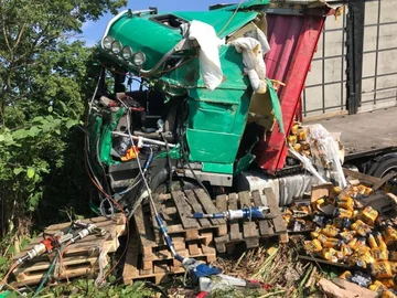 Ciężarówka śmiertelnie przygniotła kierowcę 