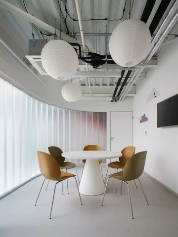Szkoła podstawowa w Brnie, projekt SOA Architekti 