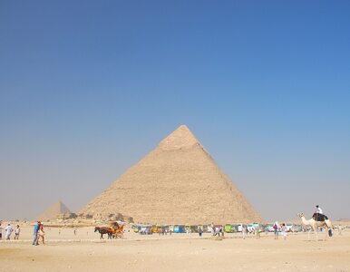 Egipt. Aresztowano nastolatków, którzy w okolicy piramid molestowali...