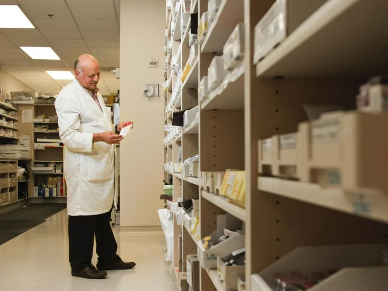 Miniatura: Pilny komunikat GIF. Popularny lek...