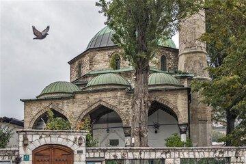 Meczet Ba&scaron;čar&scaron;ijski