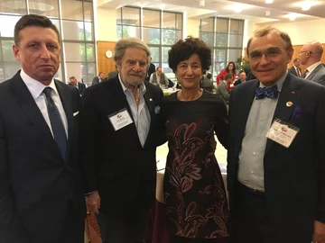 Tad Taube oraz prof. Piotr Moncarz Tad Taube, honorowy konsul w Kalifornii oraz prof. Piotr Moncarz