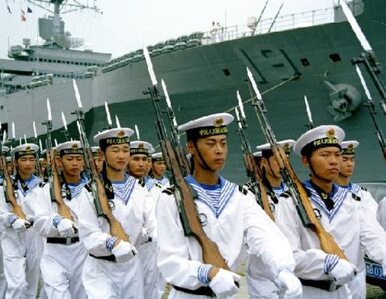 Miniatura: Prezydent Chin: marynarze, gotowość bojową...