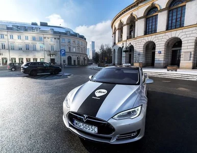 Miniatura: Pierwsza firma taksówkowa wprowadza...