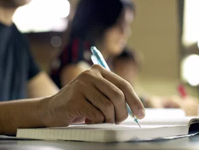 Miniatura: QUIZ z ortografii. Nad pytaniem 10. każdy...