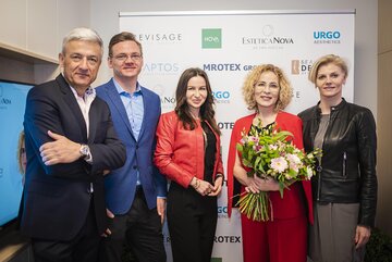 Andrzej Chmielewski, Marcin Piwiński,  Agnieszka Majewska (wszyscy Nova Group), dr Ewa Rybicka (Estetica Nova), Renata Frączek (Aptos Polska)