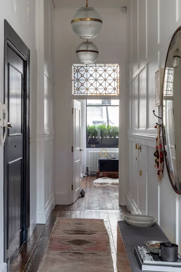 Mieszkanie w kamienicy z XVIII wieku, projekt Red Deer downloadfor.press, Red Deer