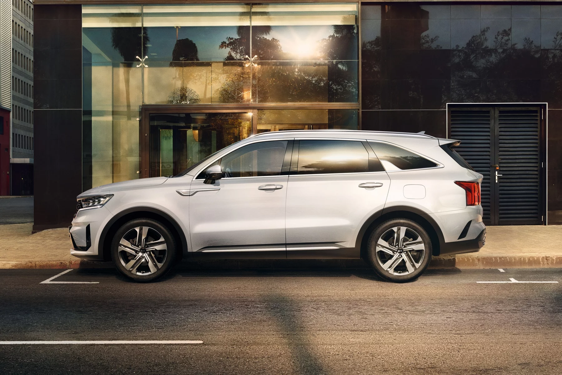 Quiz. Kto jest właścicielem tych słynnych marek?