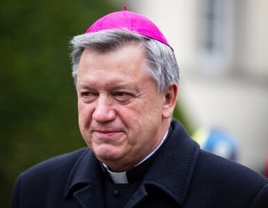 Miniatura: Bractwo buduje kościół, abp odpowiada na...