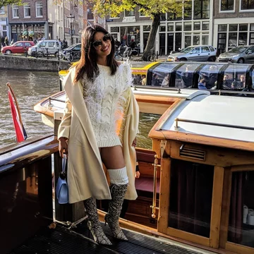 Priyanka Chopra podzieliła się zdjęciami na swoim Instagramie 