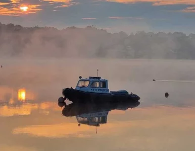 Miniatura: Dryfujące zwłoki kobiety nad Zalewem...