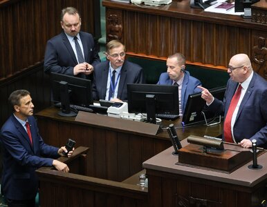 Miniatura: Kłótnia tuż po minucie ciszy. Parlament...