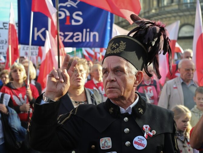 Marsz "Obudź się Polsko" w Warszawie (fot. PAP/Rafał Guz)
