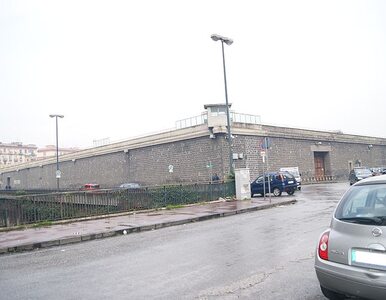 Miniatura: Polak uciekł z więzienia w Neapolu....