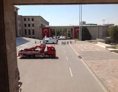 Miniatura: Ewakuacja parlamentu w Turcji. Powodem...