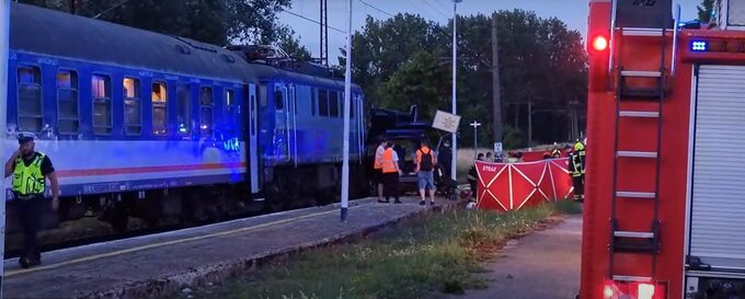 Tragedia na przejeździe kolejowym pod Koszalinem