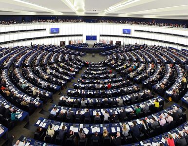 Miniatura: Fala komentarzy po przyjęciu rezolucji PE....