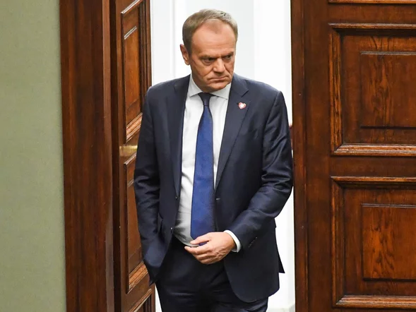 Miniatura: „Niedyskrecje parlamentarne”. Tusk założył...