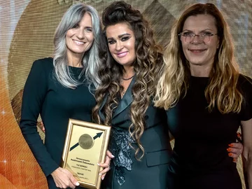 Kasia Borowa-Szwarc i Julia Sarnowicz – wolontariuszki Stowarzyszenia Bezdomniaki Żabiowolskie 