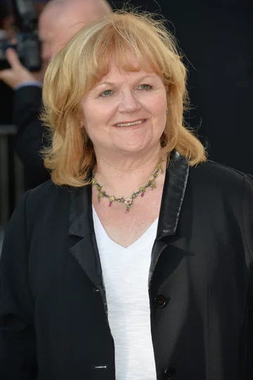 Lesley Nicol 