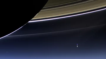 Zdjęcia wykonane przez 20 lat pracy sondy Cassini 