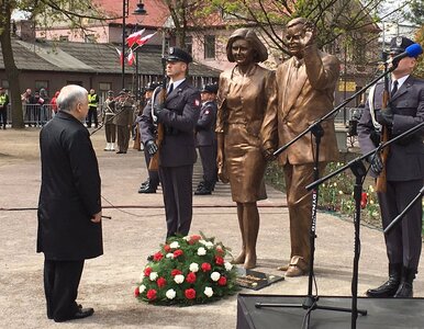 Miniatura: Biała Podlaska. Obok pomnika Lecha i Marii...