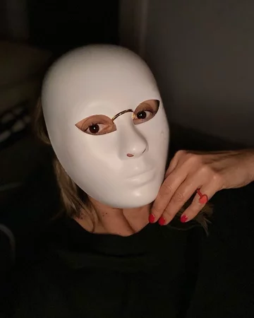 Karolina Szostak 