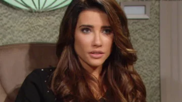 Jacqueline MacInnes Wood jako Steffy Forrester 