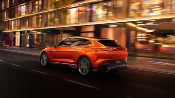 Aston Martin DBX707 