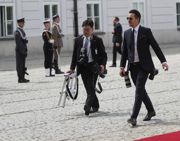 Miniatura: Fotograf ujawnia kulisy pracy z Andrzejem...