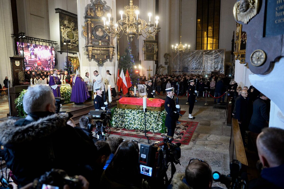 Msza św. w intencji zmarłego Pawła Adamowicza 