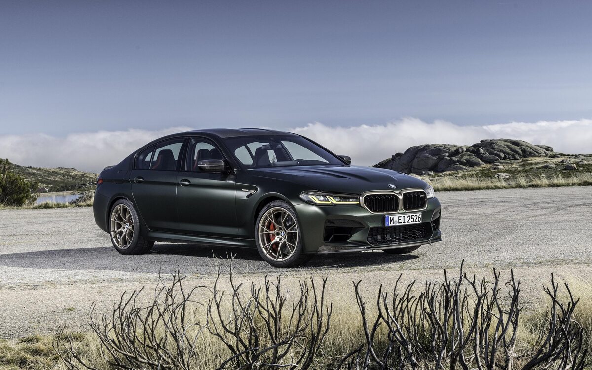 BMW M5 CS 